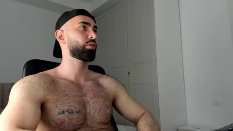 MichaelEvansx online show from 03/31/26, 09:26