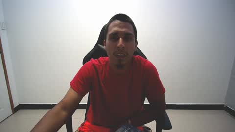 Snapshot of michaelhotbbc chatting on 09/26/25, 05:44 Michael online show from 09/26/25, 05:44