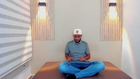 Snapshot of michaell_shaww chatting on 07/09/26, 01:04 MICHELL online show from 07/09/26, 01:04