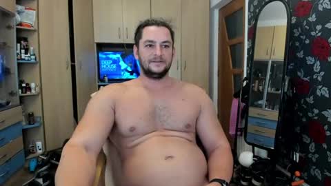 Snapshot of michaelragnar90 chatting on 07/24/26, 06:11 michaelragnar90 online show from 07/24/26, 06:11