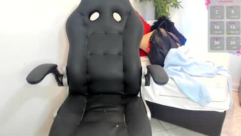 michel_lopez18 online show from 09/23/25, 10:51