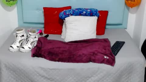 Snapshot of michel_rous_la_mas_caliente chatting on 10/14/25, 01:06 michel_rous_la_mas_caliente online show from 10/14/25, 01:06