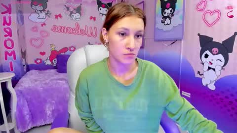 Snapshot of michell__petit_ chatting on 09/24/25, 11:57 michell__petit_ online show from 09/24/25, 11:57