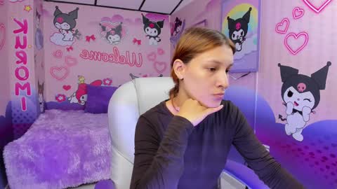 Snapshot of michell__petit_ chatting on 10/14/25, 11:55 michell__petit_ online show from 10/14/25, 11:55