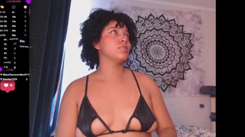 Snapshot of michell_bling chatting on 03/04/25, 11:51 Michi online show from 03/04/25, 11:51