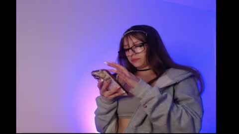 Snapshot of michell_bunny13 chatting on 06/16/26, 02:25 Michell online show from 06/16/26, 02:25