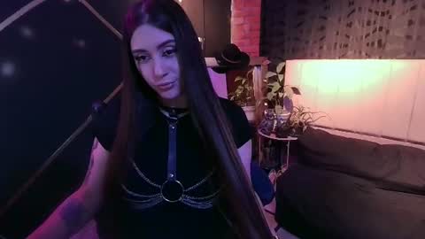 Snapshot of michell_h chatting on 07/31/26, 04:01 Nani online show from 07/31/26, 04:01