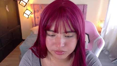 michell_petty01 online show from 09/12/25, 03:01