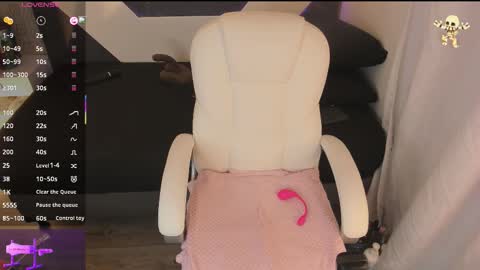 michelle_cutee_ online show from 11/07/25, 08:31