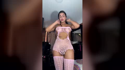 MICHELLE DE LA TORRE online show from 02/25/26, 01:43