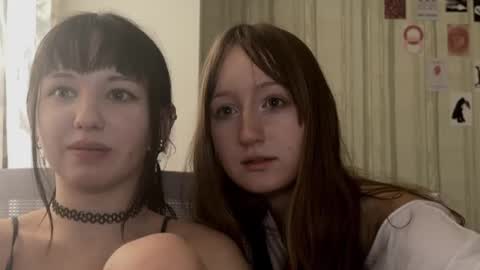 Snapshot of michelle_neely chatting on 10/03/25, 10:45 michelle_neely online show from 10/03/25, 10:45