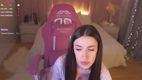 Snapshot of michelleblow chatting on 01/16/26, 10:36 Michelle online show from 01/16/26, 10:36