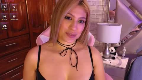 Michelle Foxx online show from 12/17/25, 04:35