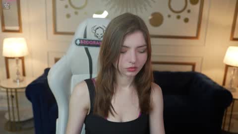 Snapshot of michelleinlove4u chatting on 02/22/26, 09:02 Michelle online show from 02/22/26, 09:02