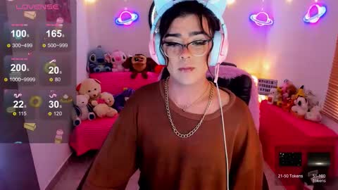 Snapshot of michellevanss22 chatting on 10/16/25, 05:47   online show from 10/16/25, 05:47