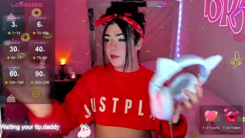   online show from 04/21/26, 04:30