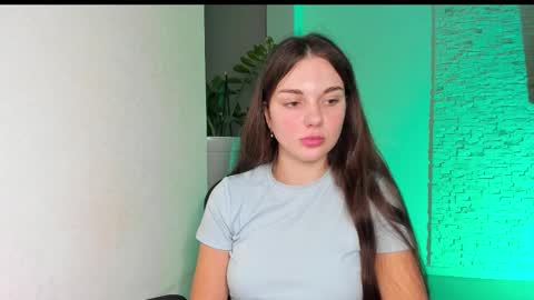 Michellee online show from 11/04/25, 05:56