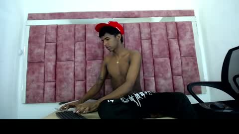 Mick storm online show from 04/22/26, 07:26