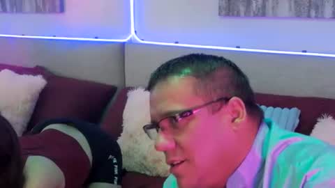 Snapshot of mickeyshyne69 chatting on 01/12/25, 03:39 Mickey online show from 01/12/25, 03:39