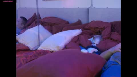 Snapshot of mickeyshyne69 chatting on 02/01/25, 06:08 Mickey online show from 02/01/25, 06:08