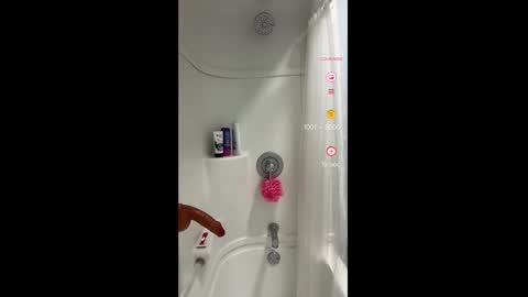 Snapshot of mickeyshyne69 chatting on 02/24/25, 06:04 Mickey online show from 02/24/25, 06:04