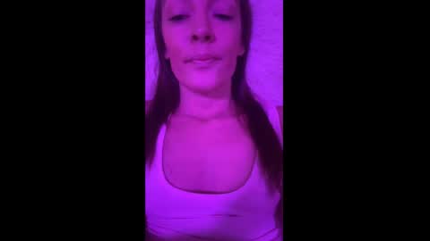 Snapshot of mickeyshyne69 chatting on 10/12/25, 06:07 Mickey online show from 10/12/25, 06:07