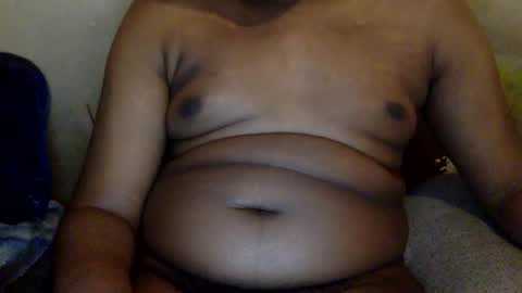 Snapshot of mickkzzx chatting on 12/21/24, 04:14 mickkzzx online show from 12/21/24, 04:14