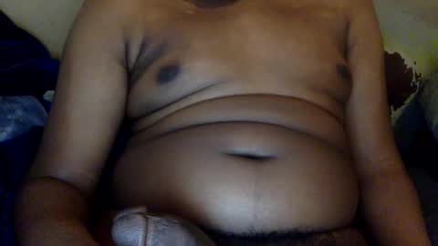 Snapshot of mickkzzx chatting on 02/01/25, 02:02 mickkzzx online show from 02/01/25, 02:02