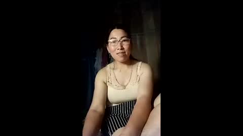 Snapshot of mickye00 chatting on 04/28/26, 02:27 Miky online show from 04/28/26, 02:27