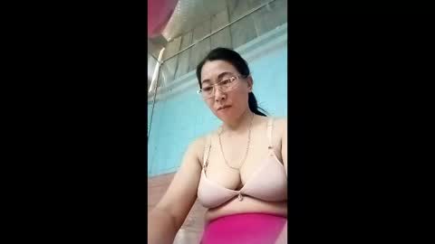 Snapshot of mickye00 chatting on 06/01/26, 07:43 Miky online show from 06/01/26, 07:43