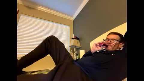 Snapshot of mickymu chatting on 01/23/25, 10:33 mickymu online show from 01/23/25, 10:33