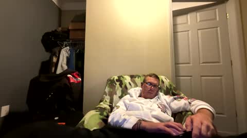 Snapshot of mickymu chatting on 02/17/25, 02:53 mickymu online show from 02/17/25, 02:53