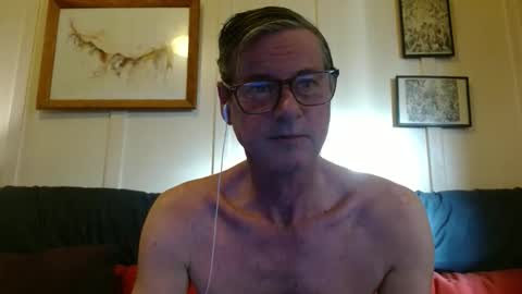 Stuart online show from 09/20/25, 06:47