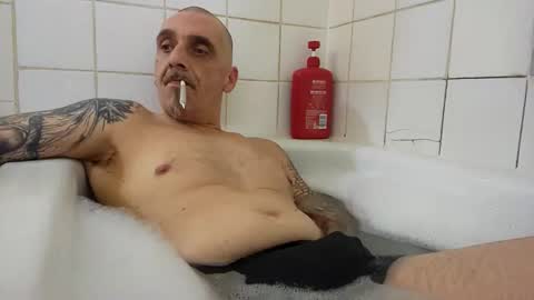 middle123456783939 online show from 09/25/25, 02:15