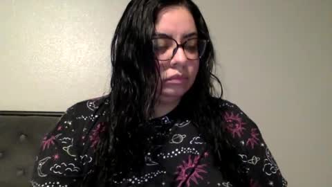 midnightbruja111 online show from 07/07/26, 02:14