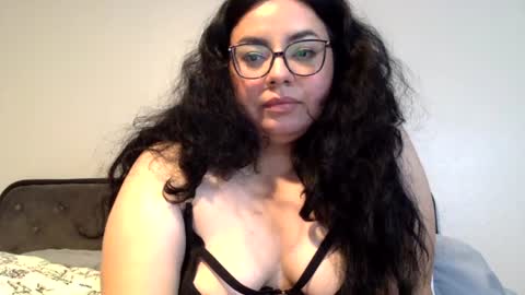 midnightbruja111 online show from 08/09/26, 03:23