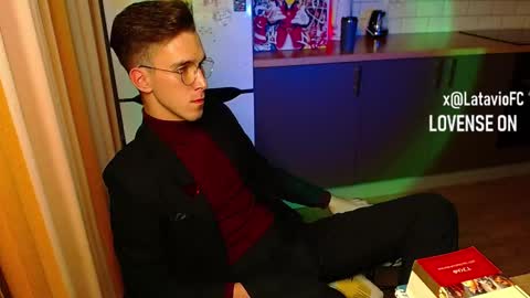 Snapshot of midnighter__ chatting on 09/22/25, 03:19 Alexey or just Alex online show from 09/22/25, 03:19