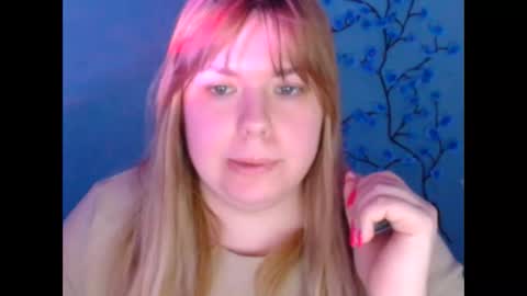 Mariana online show from 02/15/26, 07:51