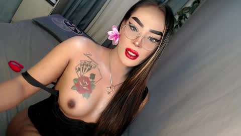 Snapshot of midnightraven27 chatting on 03/11/25, 11:26  Dont forget to follow online show from 03/11/25, 11:26