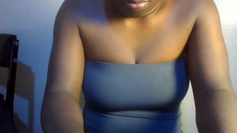 Snapshot of midnightt_curves chatting on 06/30/26, 01:56 midnightt_curves online show from 06/30/26, 01:56