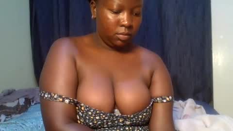 Snapshot of midnightt_curves chatting on 07/20/26, 07:38 midnightt_curves online show from 07/20/26, 07:38