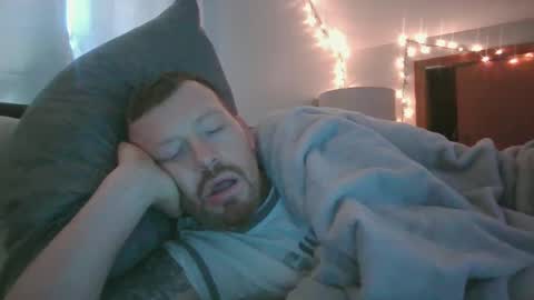 Snapshot of midtownhustler chatting on 09/30/25, 12:32 midtownhustler online show from 09/30/25, 12:32