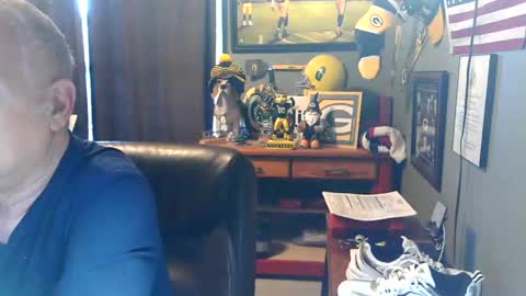 midwestdad09 online show from 04/13/26, 11:32