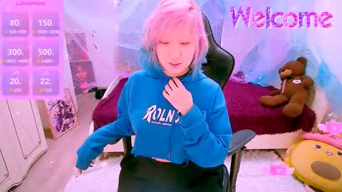 Snapshot of miekolu chatting on 11/19/25, 10:15 Miekolun online show from 11/19/25, 10:15