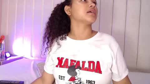 Snapshot of miel_alisha chatting on 01/11/26, 12:32 miel online show from 01/11/26, 12:32