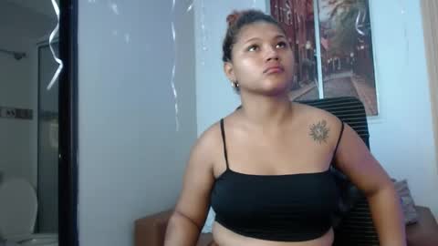 Snapshot of miel_alisha chatting on 05/25/26, 12:22 miel online show from 05/25/26, 12:22