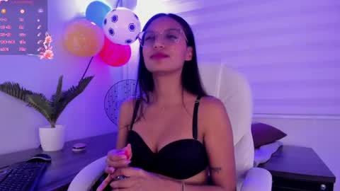 Snapshot of miel_ambar chatting on 07/06/26, 09:39 miel_ambar online show from 07/06/26, 09:39