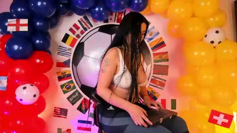 Snapshot of miel_gomez chatting on 06/11/26, 11:36 miel_gomez online show from 06/11/26, 11:36
