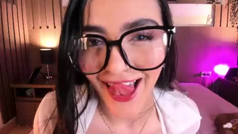 Snapshot of miel_gomez chatting on 07/28/26, 08:01 miel_gomez online show from 07/28/26, 08:01