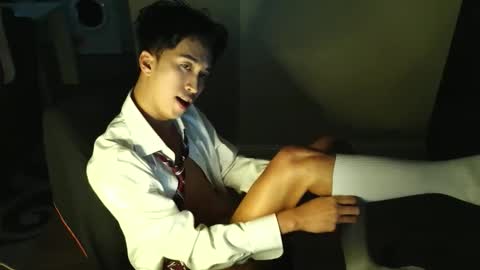 Snapshot of mierllanos240057 chatting on 11/28/25, 03:14 CLover online show from 11/28/25, 03:14